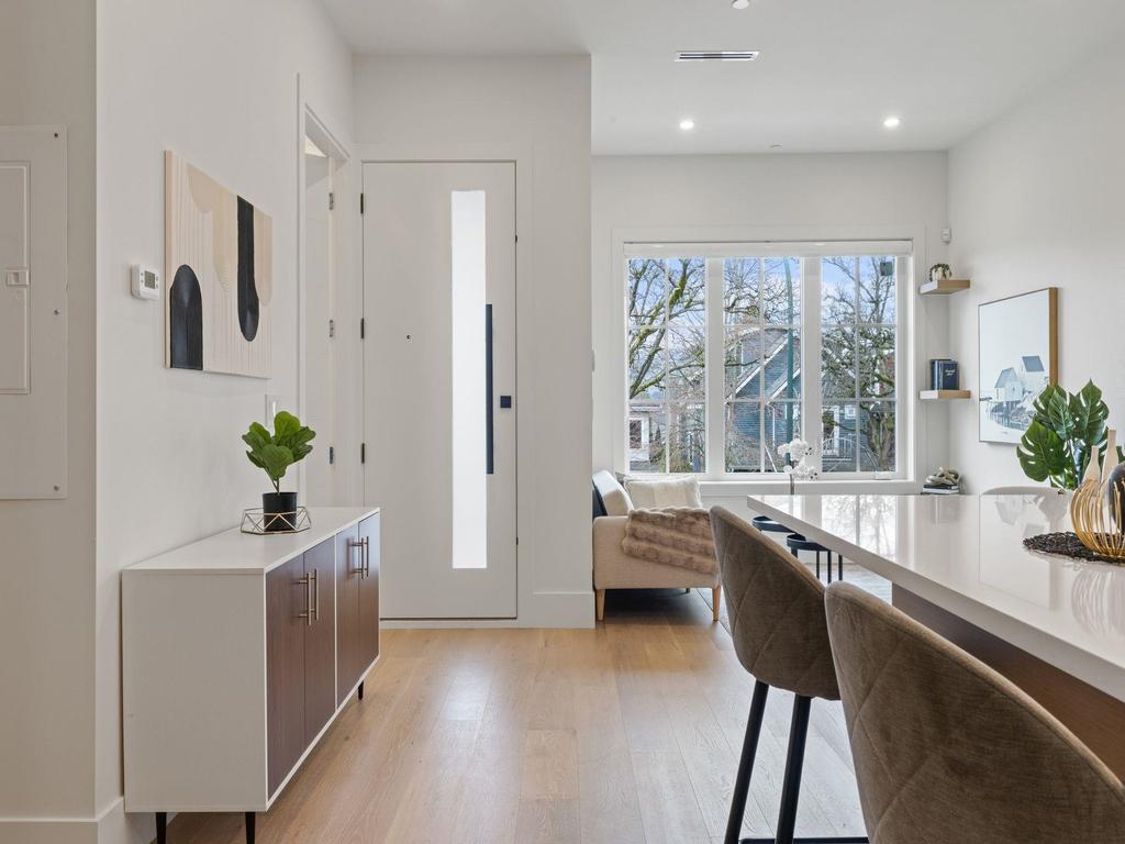 Listing Image for R3102924