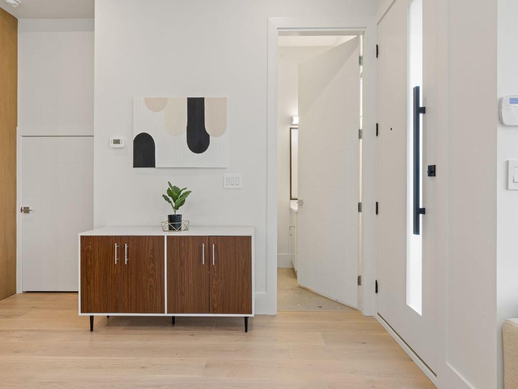 Listing Image for R3102924