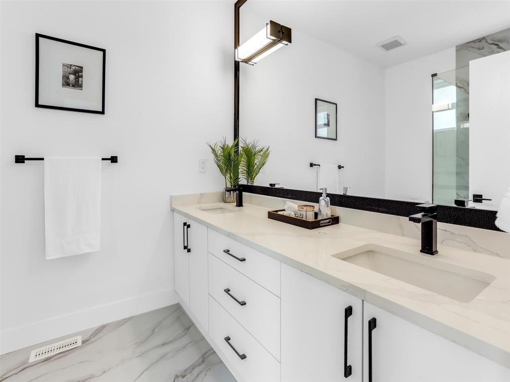 Listing Image for R3102954