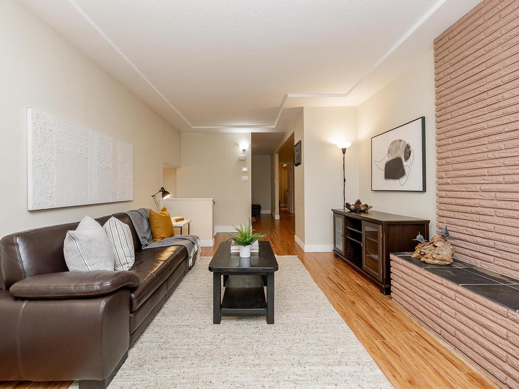 Listing Image for R3102983