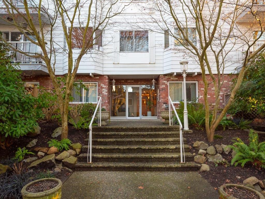 Listing Image for R3102996