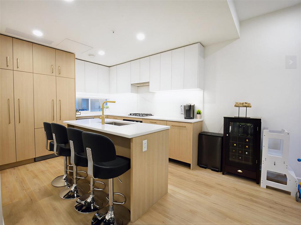 Listing Image for R3103004