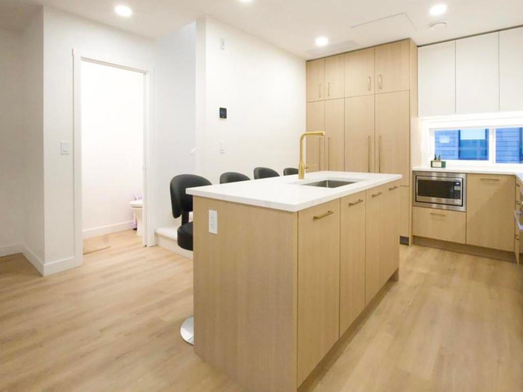 Listing Image for R3103004