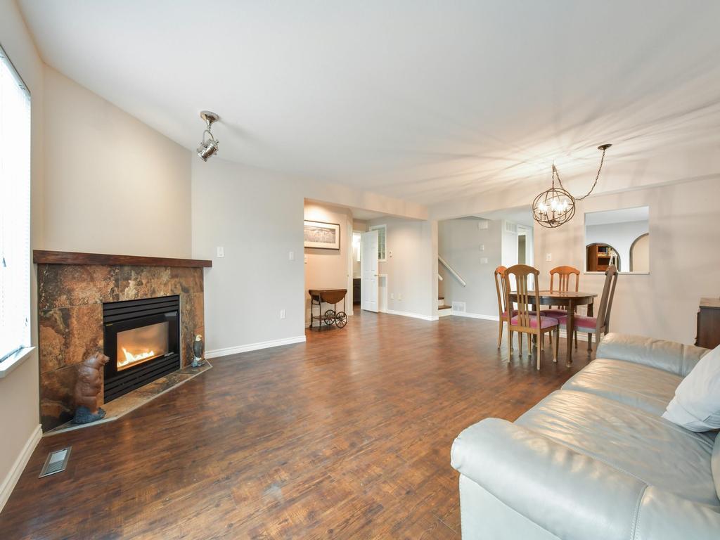 Listing Image for R3103023