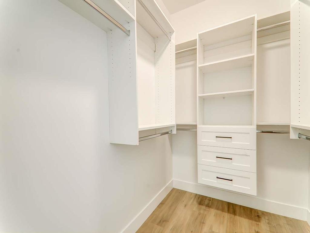 Listing Image for R3103039