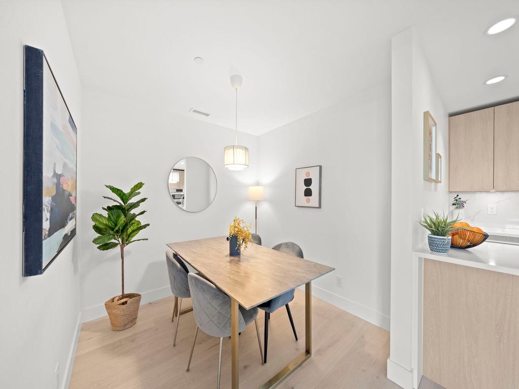 Listing Image for R3103073