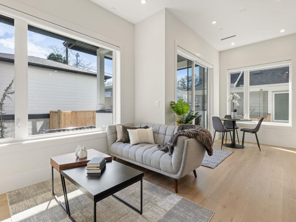 Listing Image for R3103075