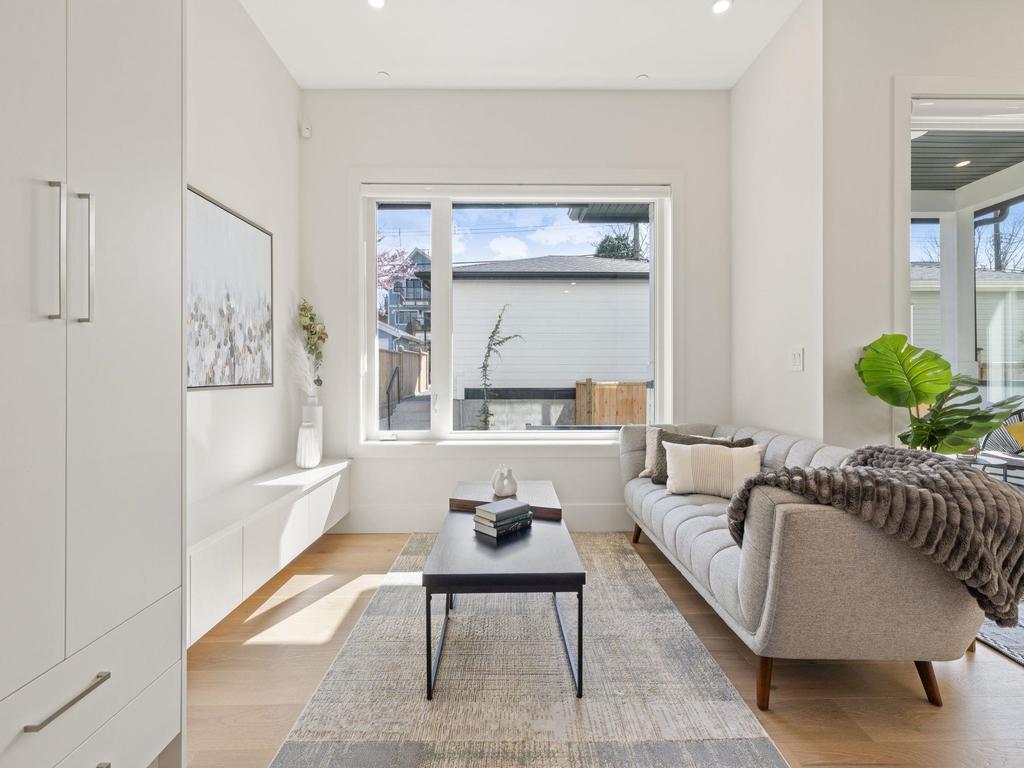 Listing Image for R3103075