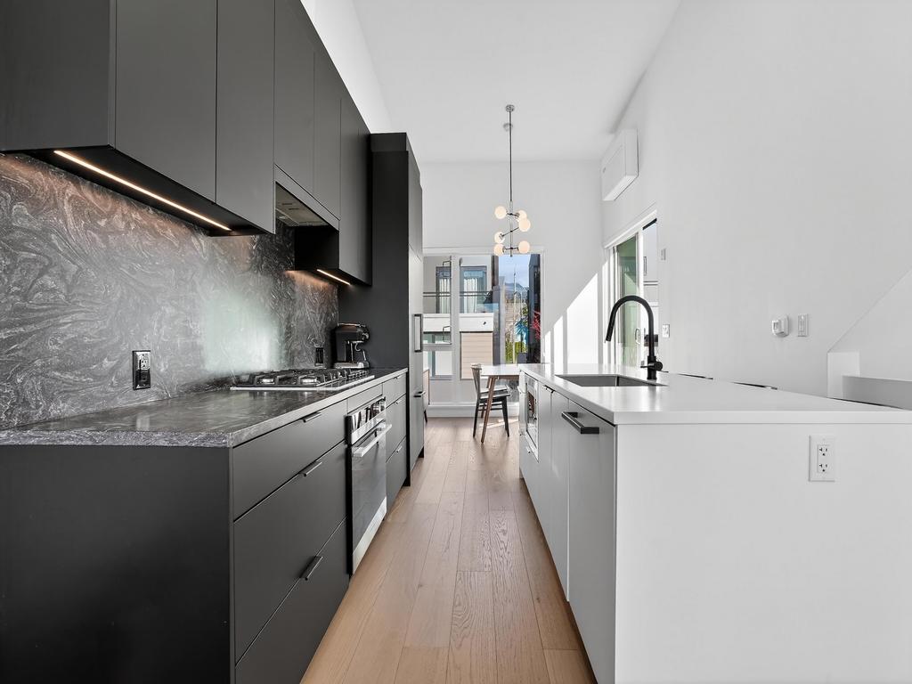 Listing Image for R3103095