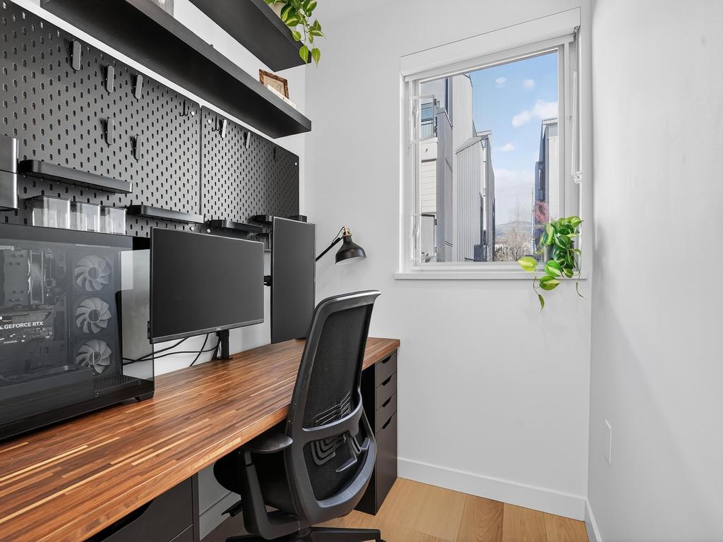 Listing Image for R3103095