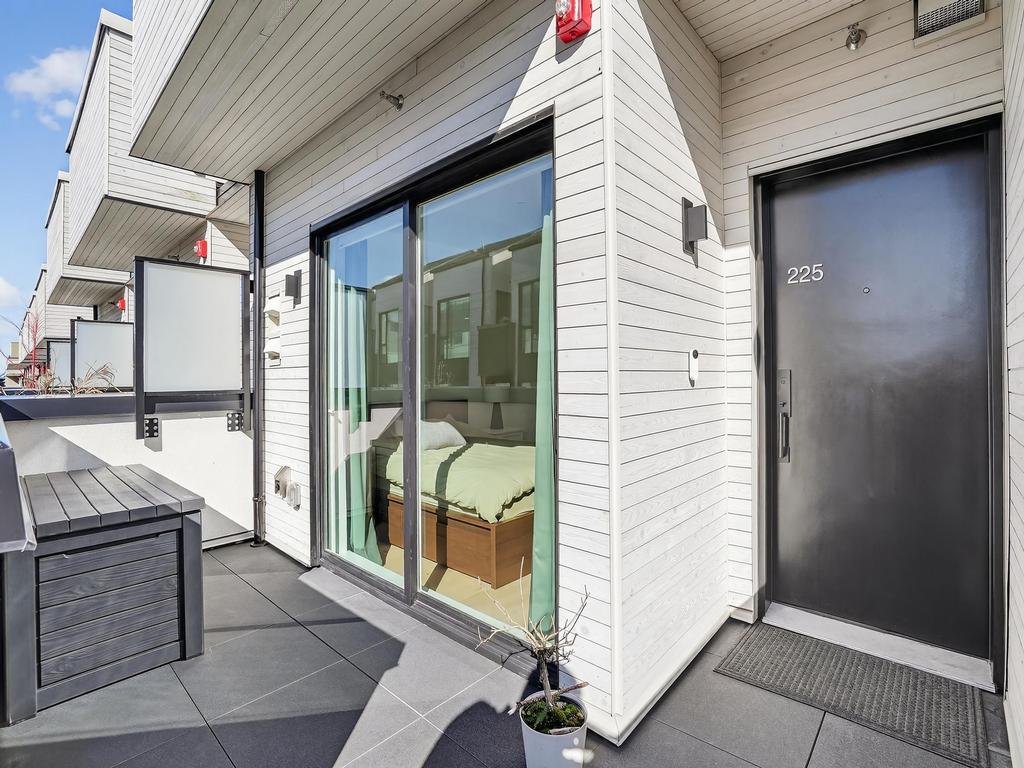 Listing Image for R3103095