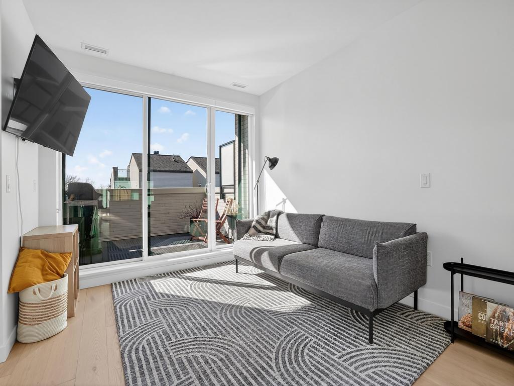 Listing Image for R3103095