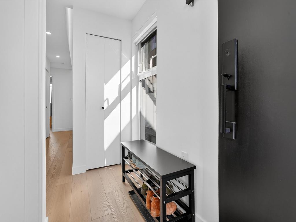 Listing Image for R3103095