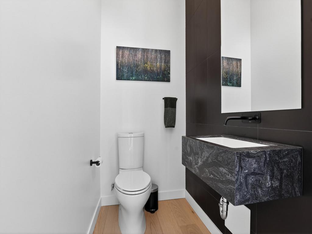 Listing Image for R3103095