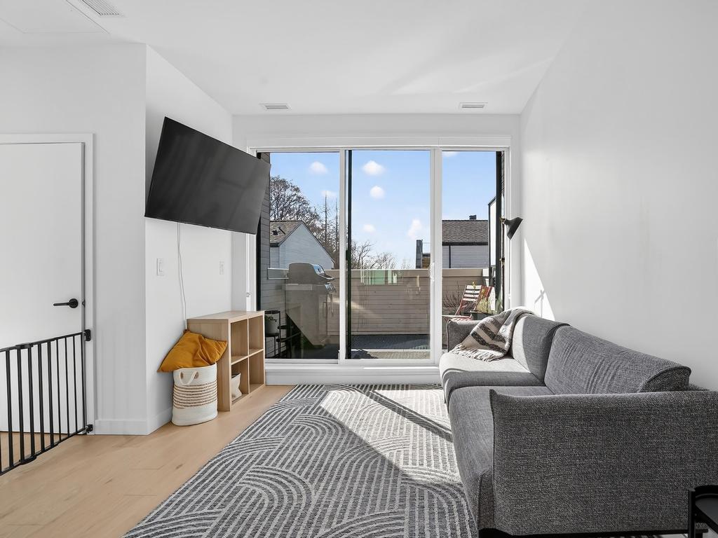 Listing Image for R3103095