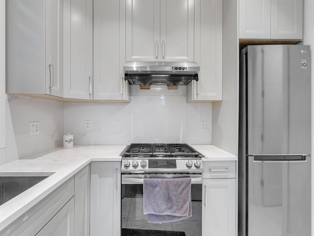 Listing Image for R3103176