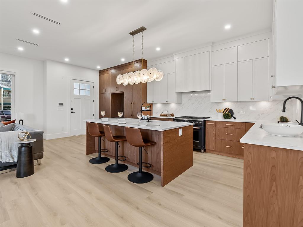 Listing Image for R3103179