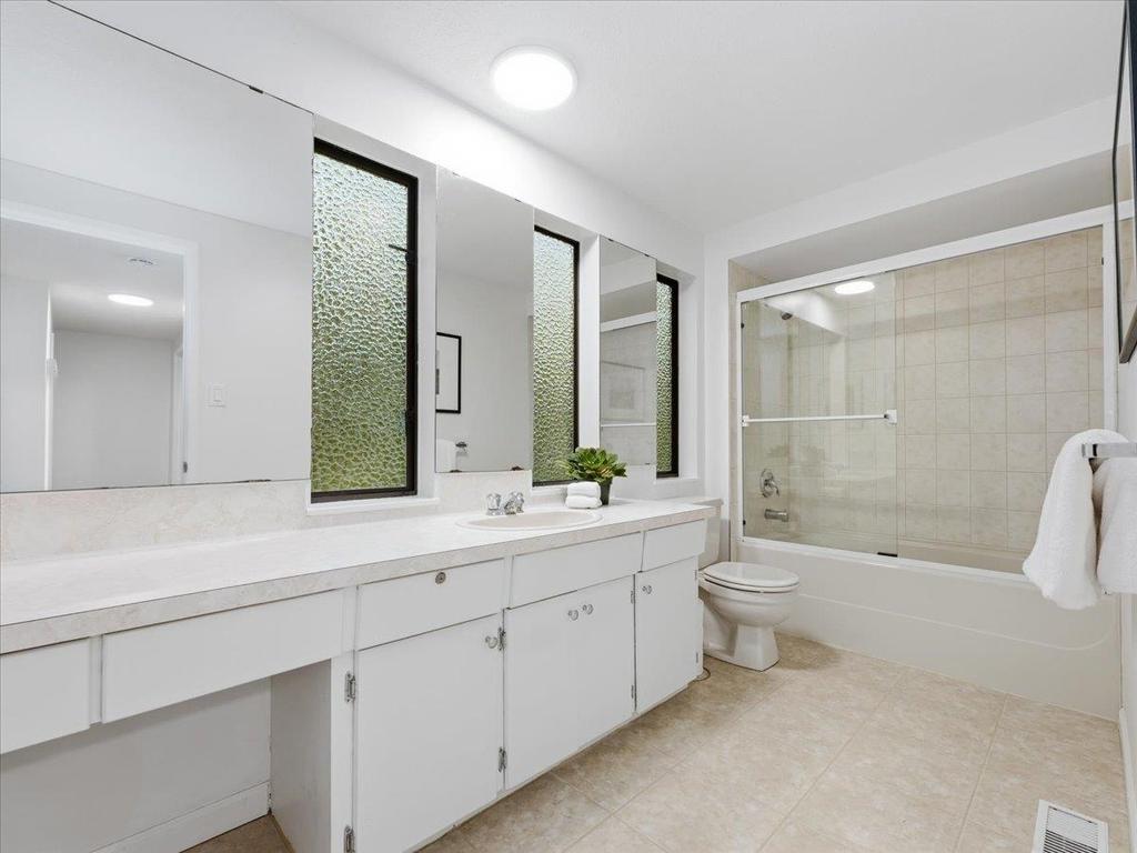 Listing Image for R3103203