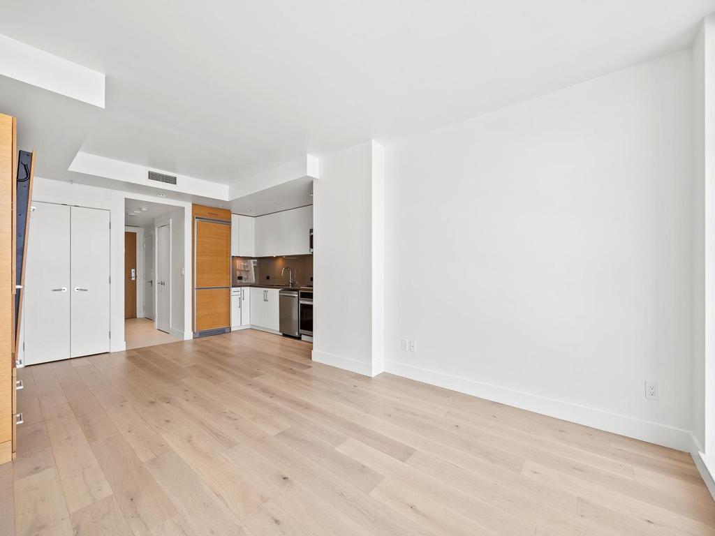 Listing Image for R3103220