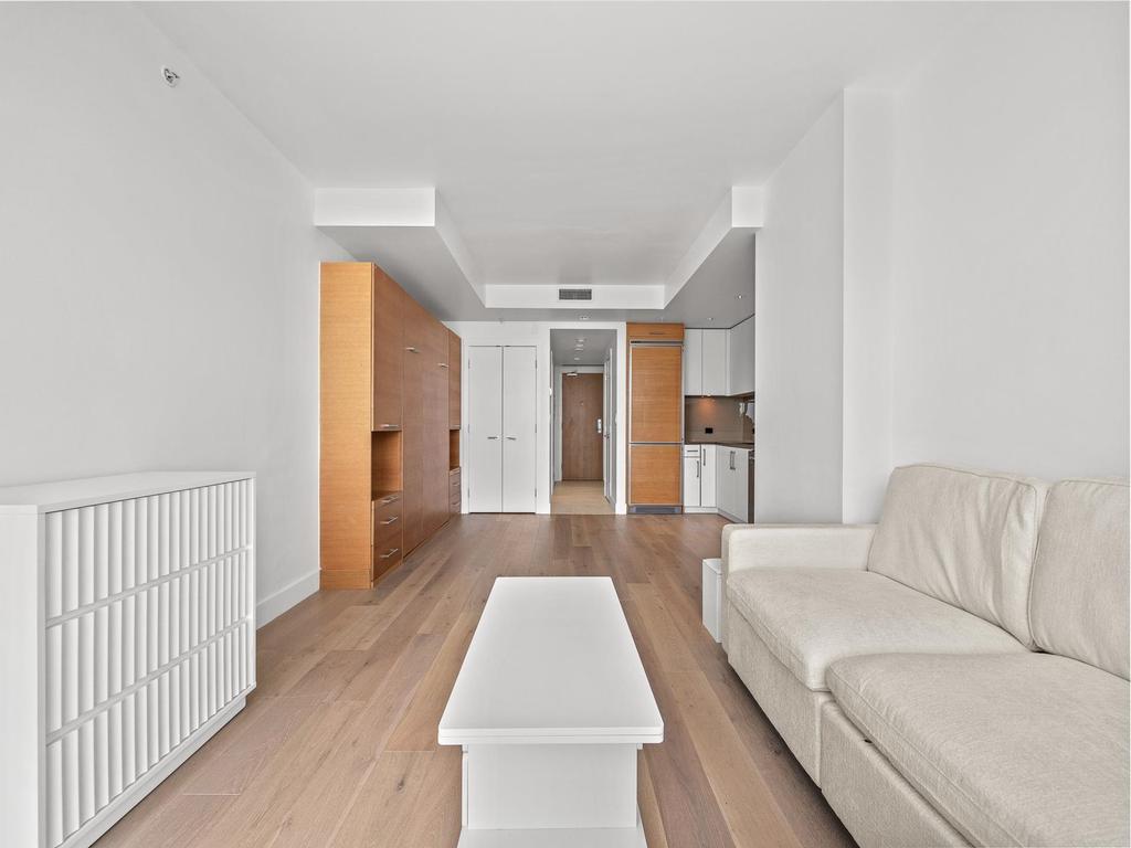 Listing Image for R3103220