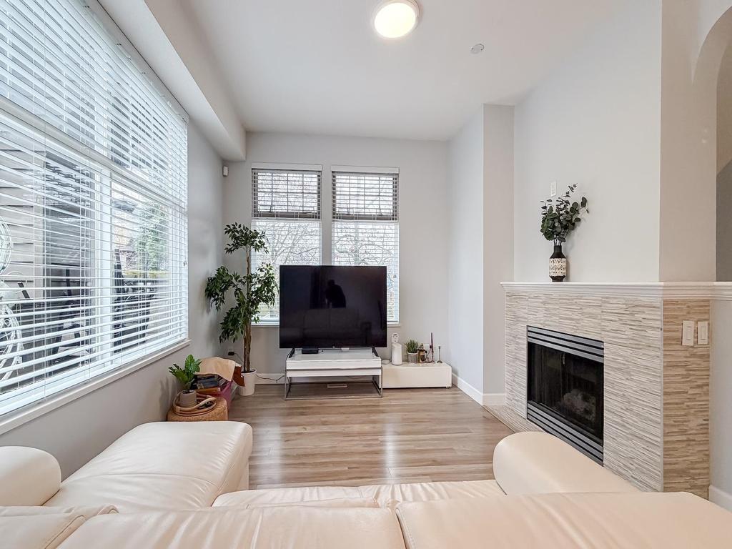 Listing Image for R3103232