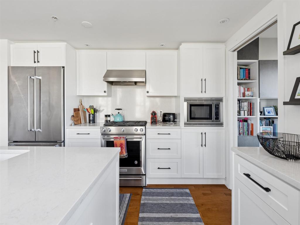 Listing Image for R3103270