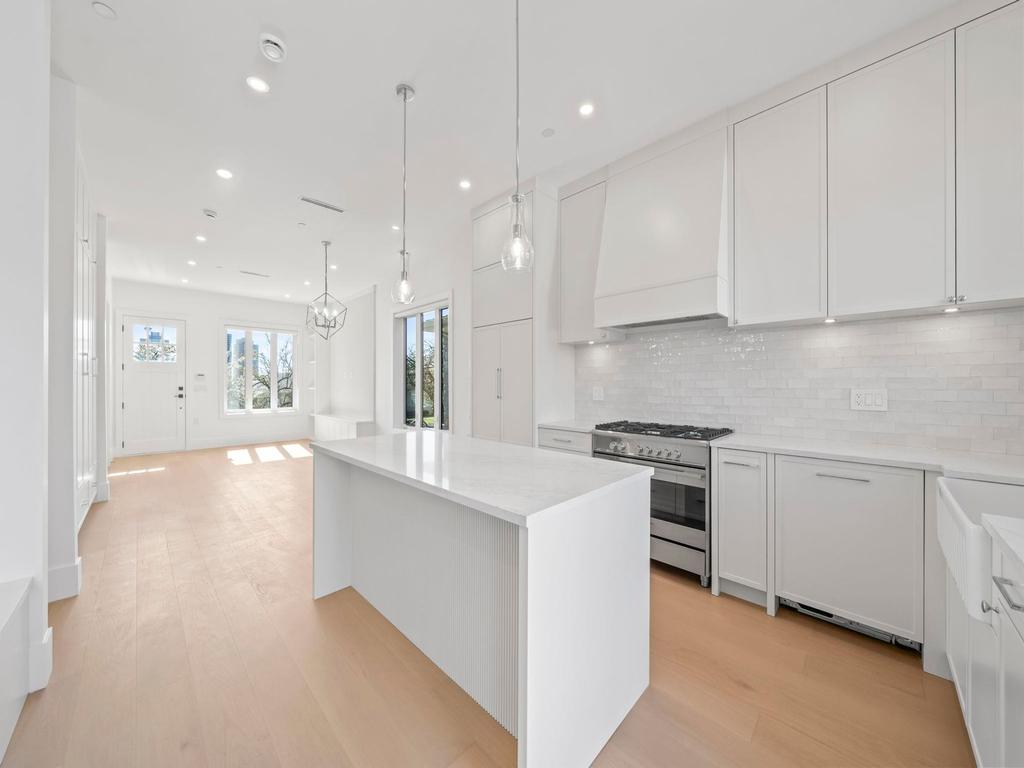 Listing Image for R3103278