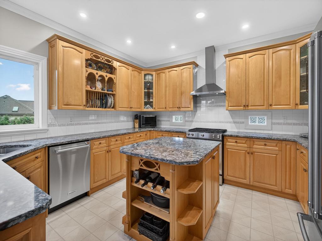 Listing Image for R3103346