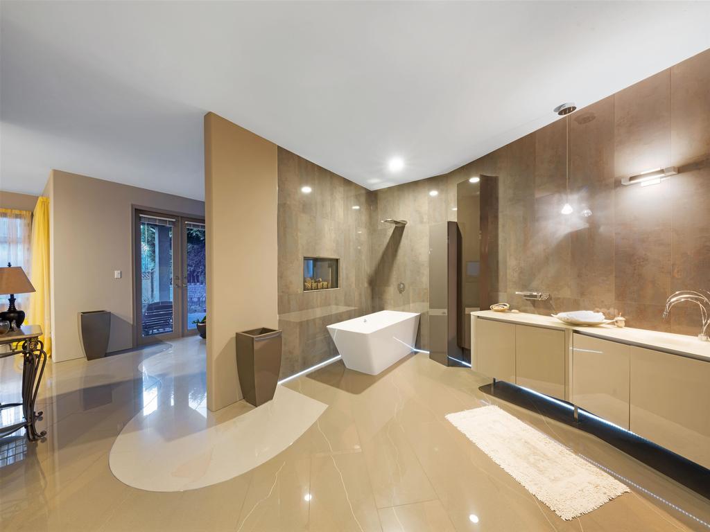 Listing Image for R3103394