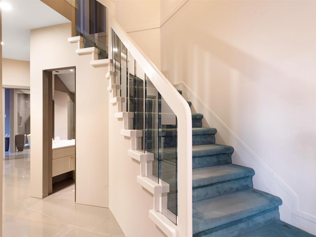 Listing Image for R3103394