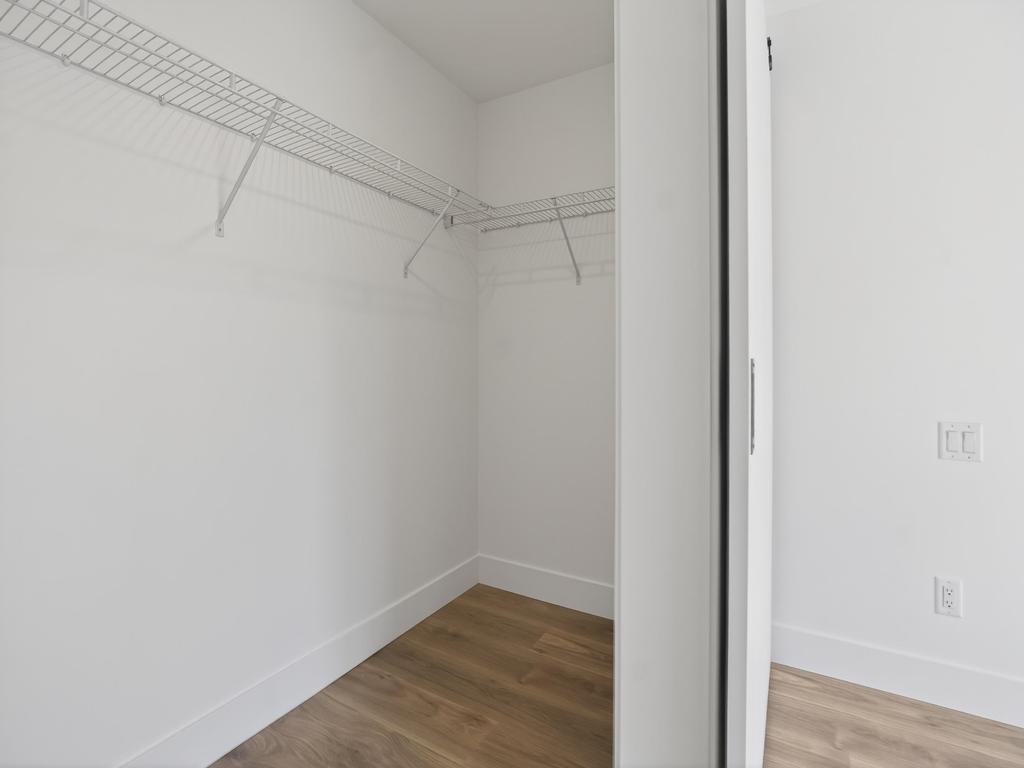 Listing Image for R3103398