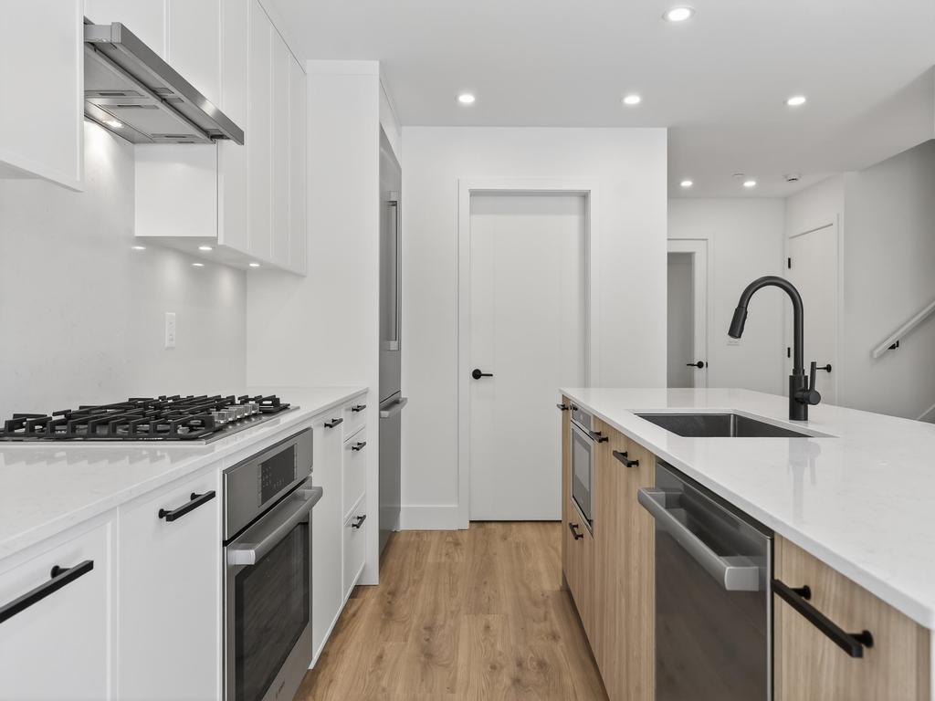 Listing Image for R3103398