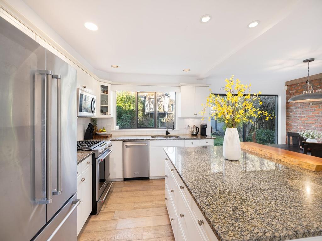 Listing Image for R3103416