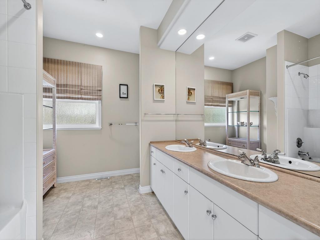 Listing Image for R3103419