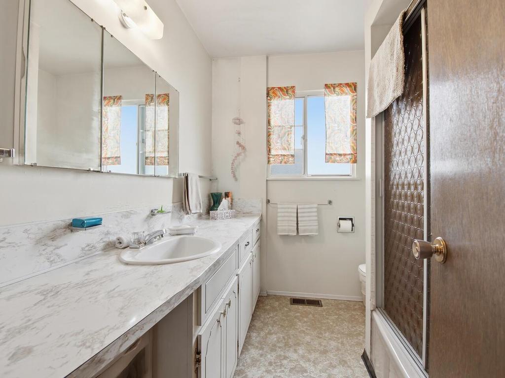 Listing Image for R3103428