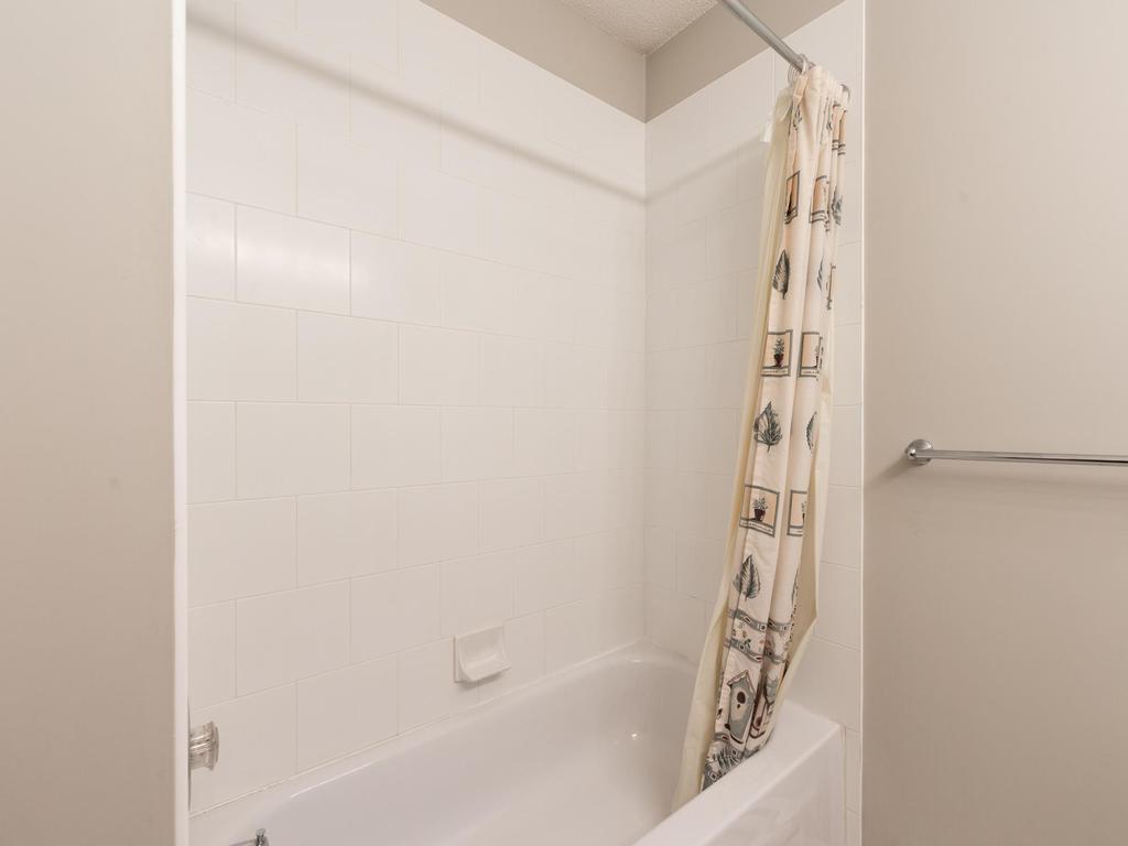 Listing Image for R3103434