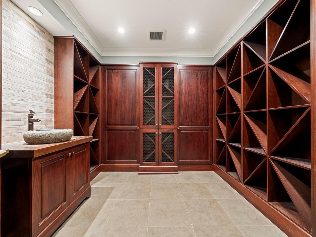 Listing Image for R3103471