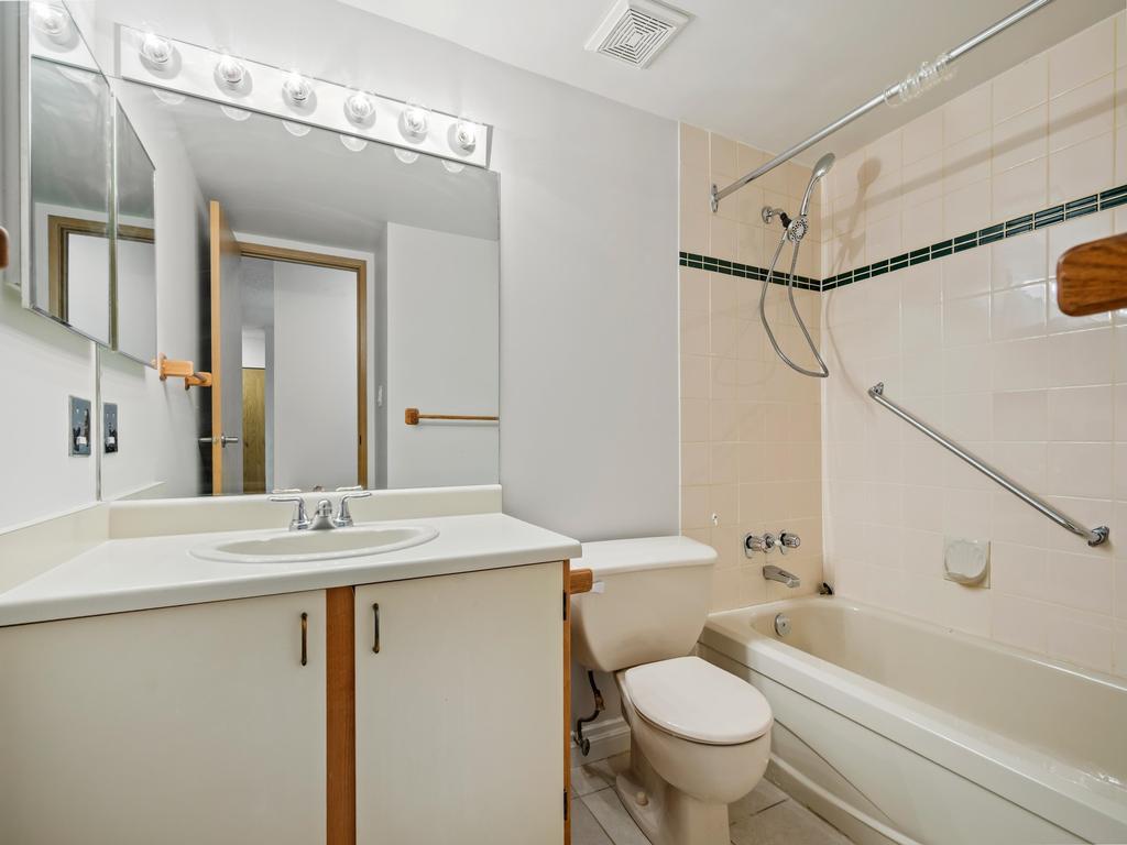 Listing Image for R3103490