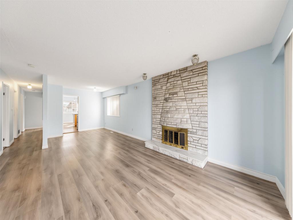 Listing Image for R3103501