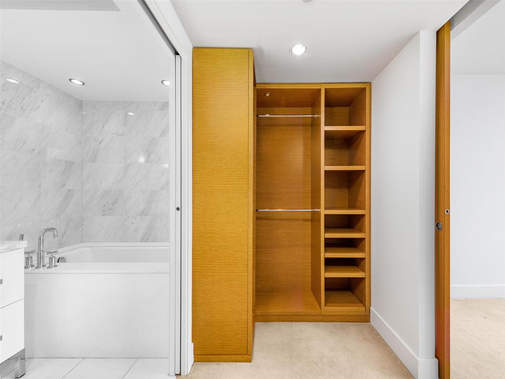 Listing Image for R3103546