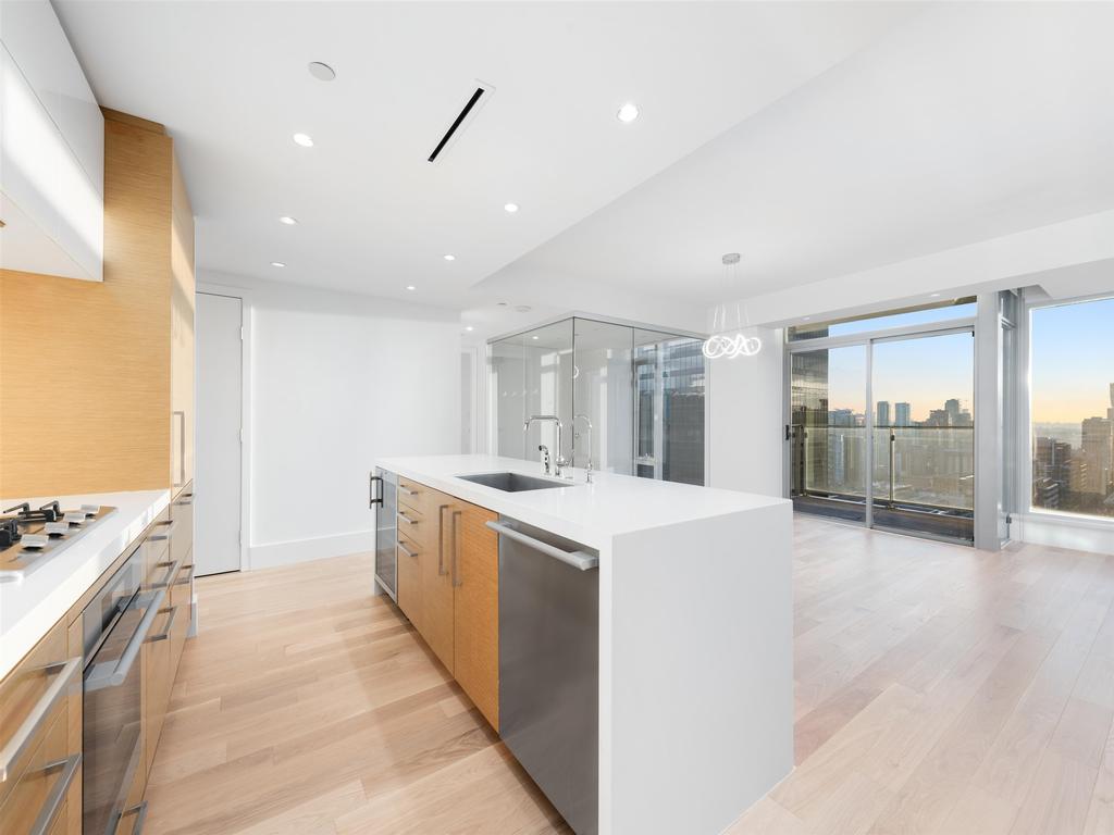 Listing Image for R3103546