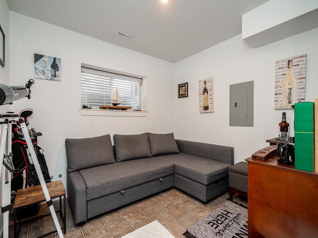 Listing Image for R3103567