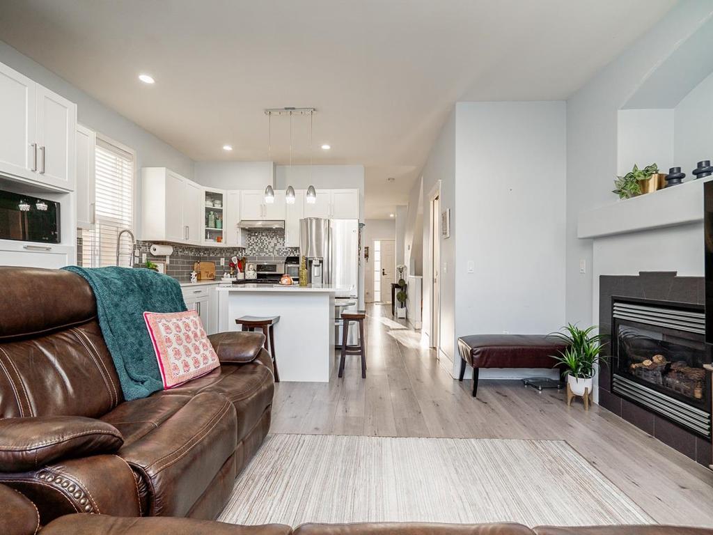 Listing Image for R3103567