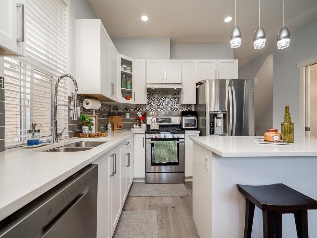 Listing Image for R3103567