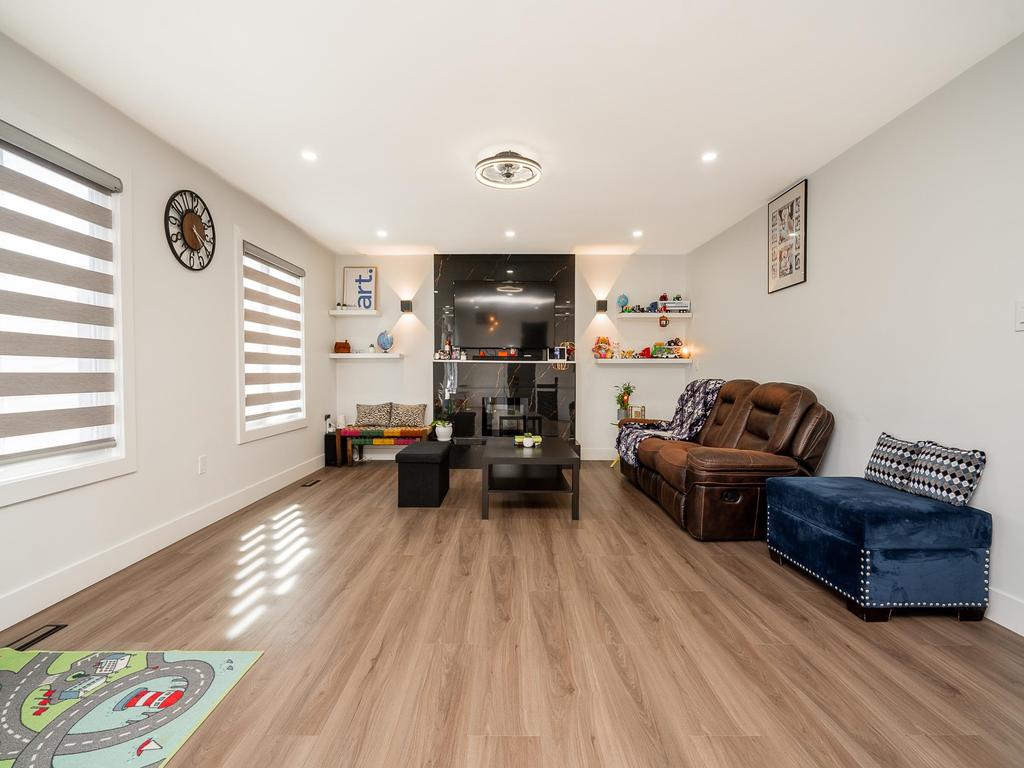 Listing Image for R3103643