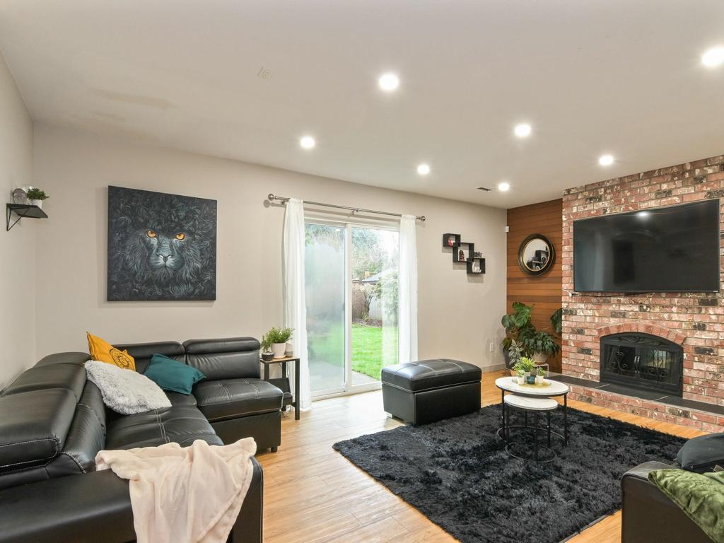 Listing Image for R3103809