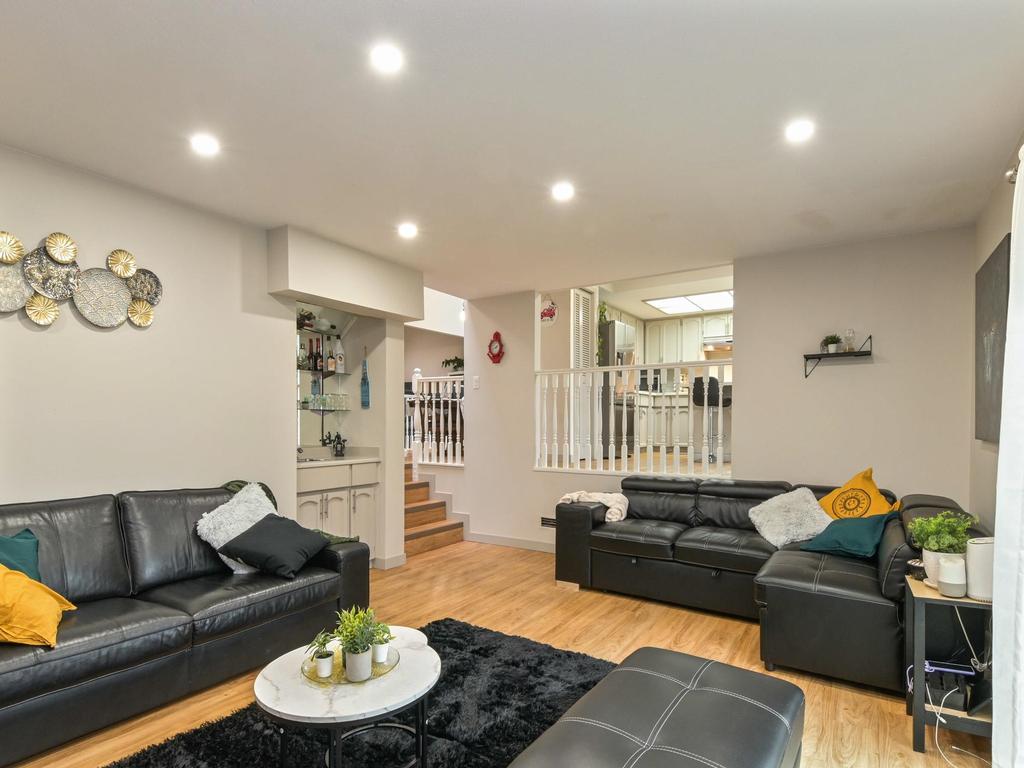 Listing Image for R3103809