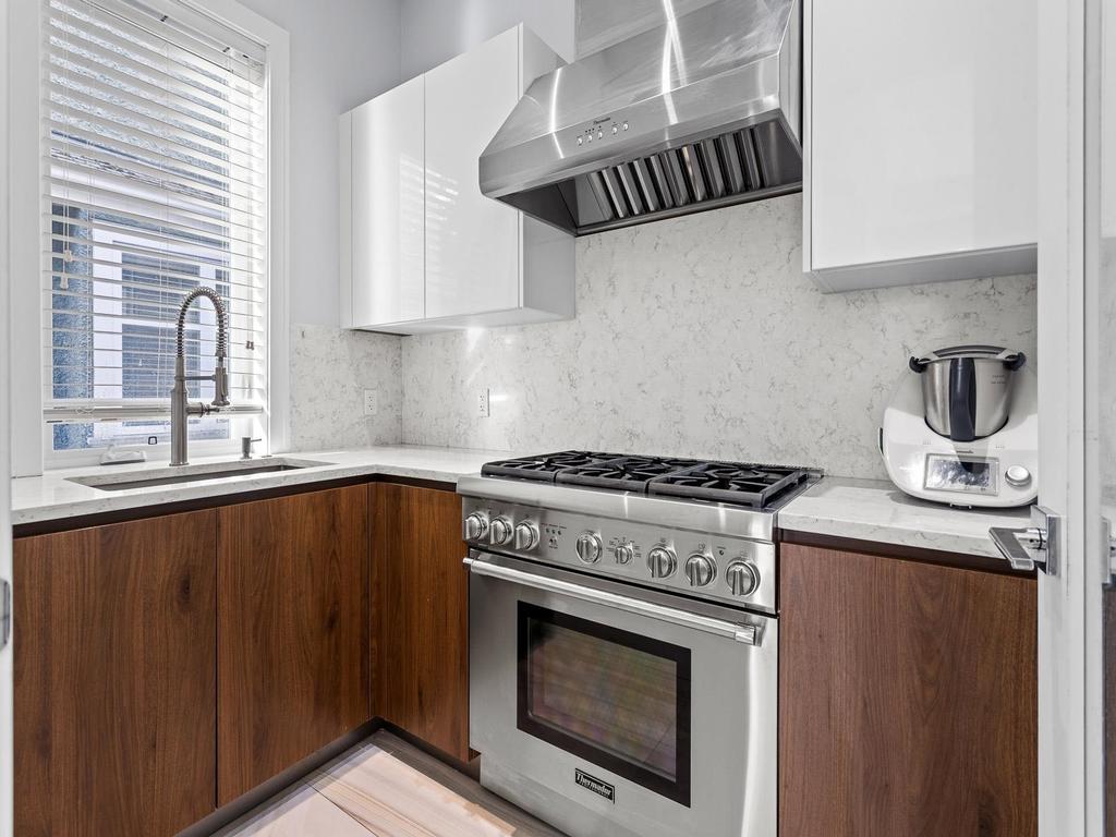 Listing Image for R3103826