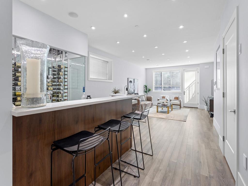 Listing Image for R3103826