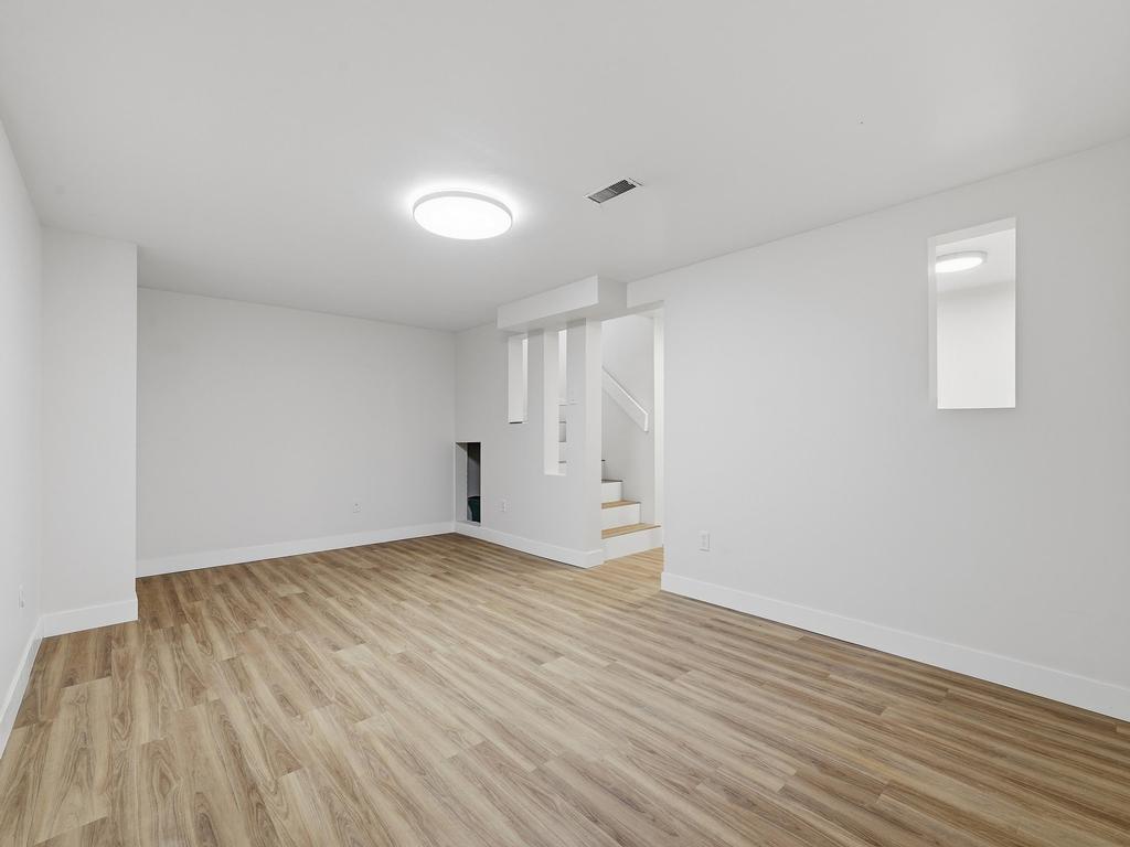 Listing Image for R3103882